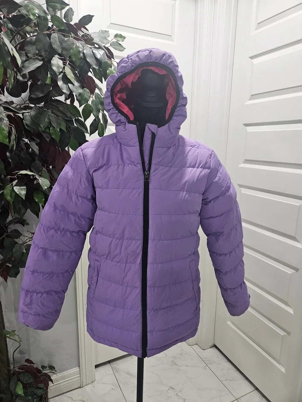 Wantdo Kids Hooded Puffer Jacket in Purple with Red-Lined Hood